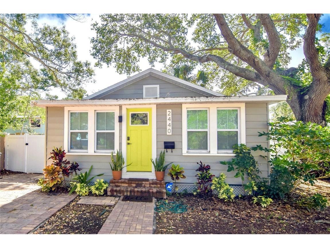 2440 Quincy Street S Saint Petersburg FL 33711 U8201919 image1