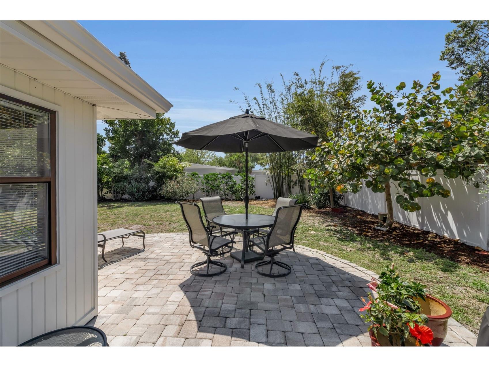 2440 Valencia Drive Sarasota FL 34239 A4690679 image23