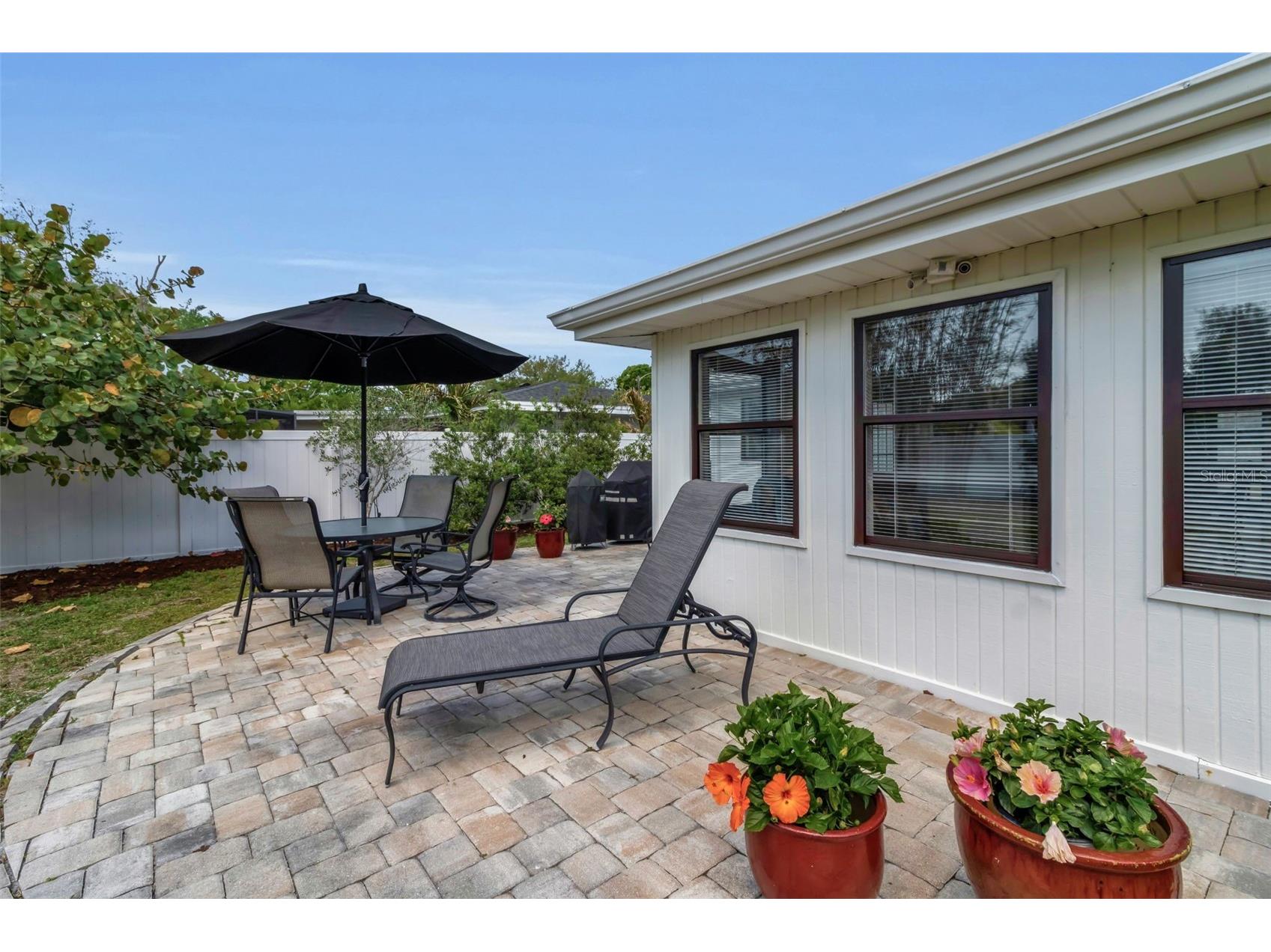 2440 Valencia Drive Sarasota FL 34239 A4690679 image25
