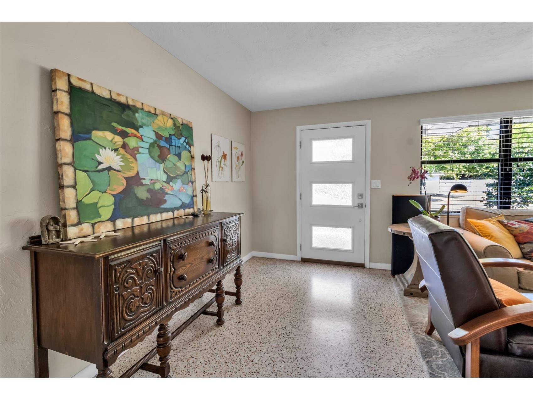 2440 Valencia Drive Sarasota FL 34239 A4690679 image3