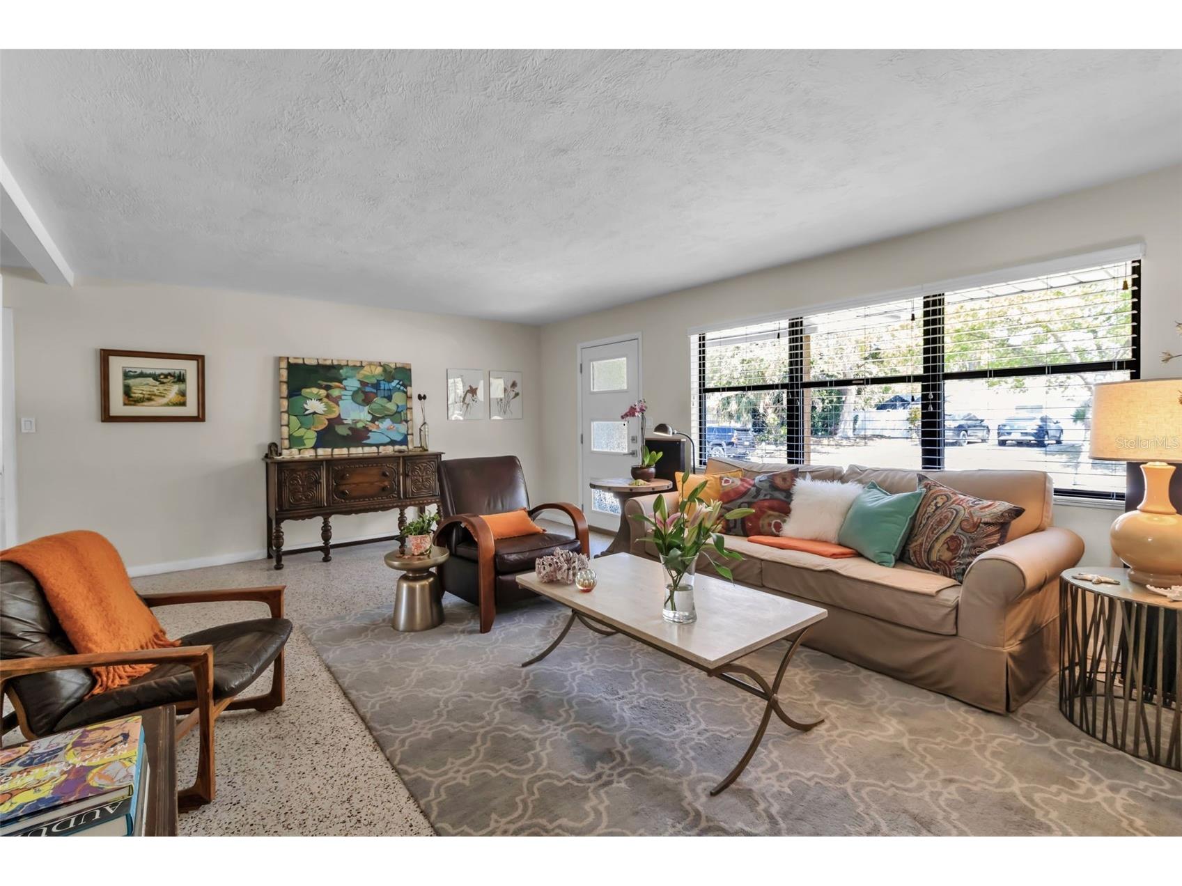 2440 Valencia Drive Sarasota FL 34239 A4690679 image4