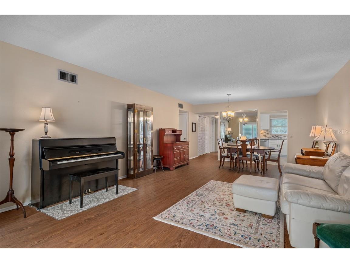 2440 World Parkway Boulevard #38 Clearwater FL 33763 TB8422744 image14