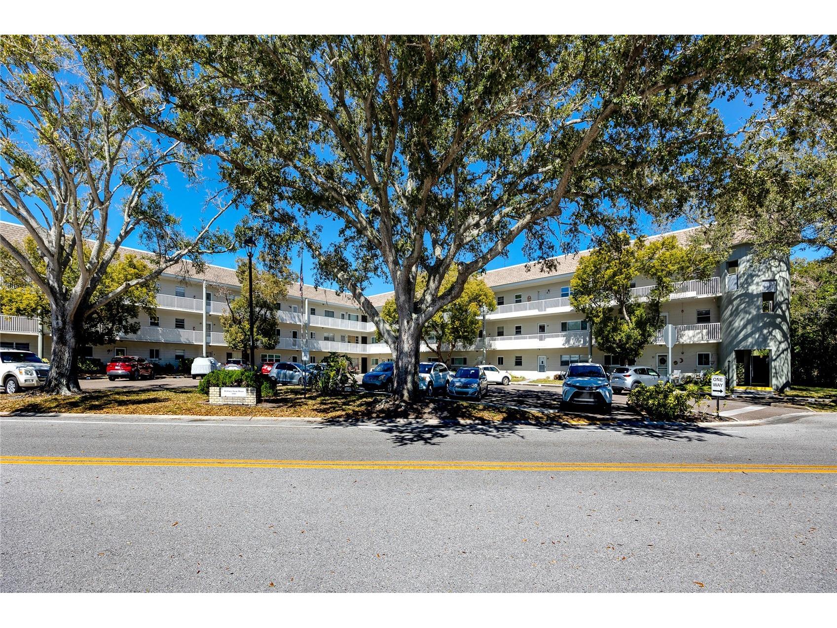 2440 World Parkway Boulevard #38 Clearwater FL 33763 TB8475430 image3