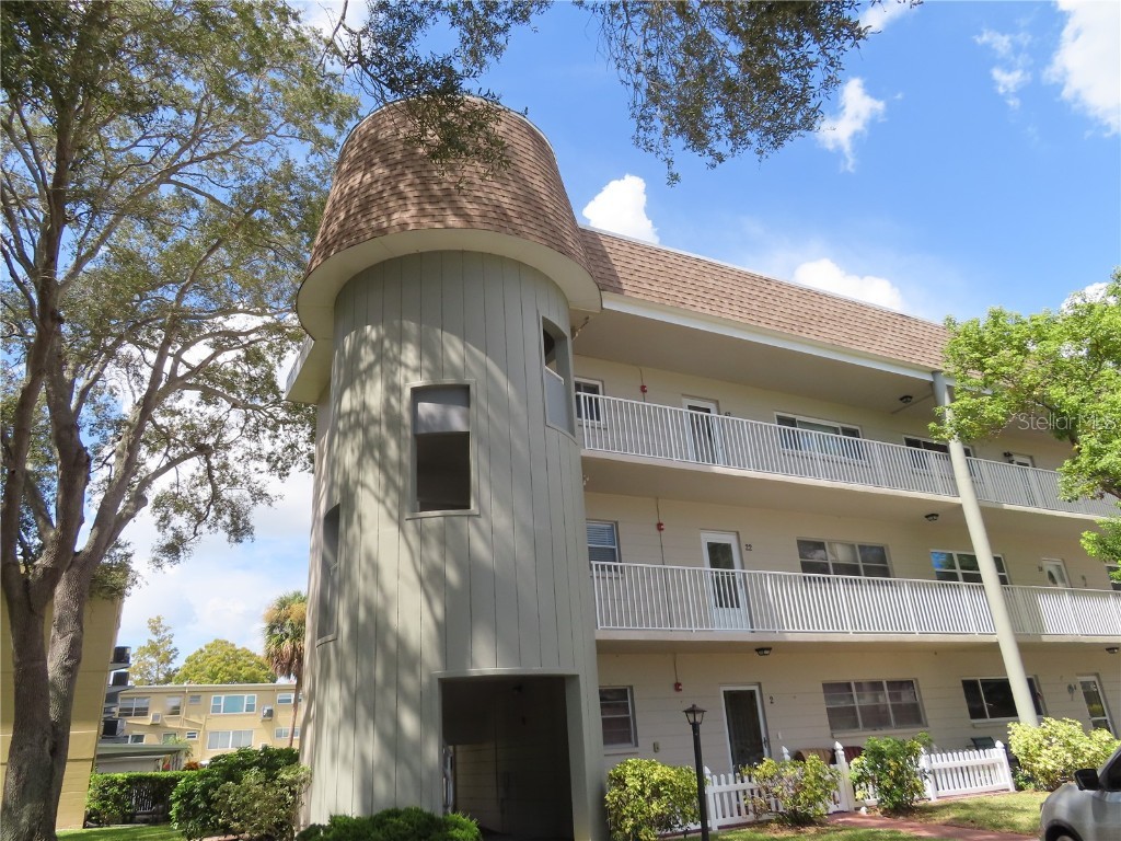 2440 World Parkway Boulevard #42 Clearwater FL 33763 U8214803 image1