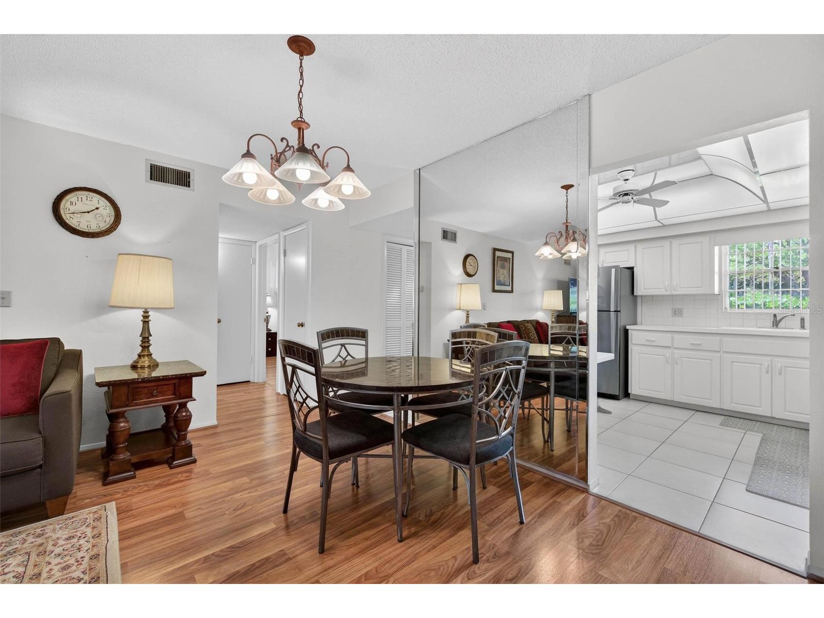 2440 World Parkway Boulevard #6 Clearwater FL 33763 TB8516852 image4