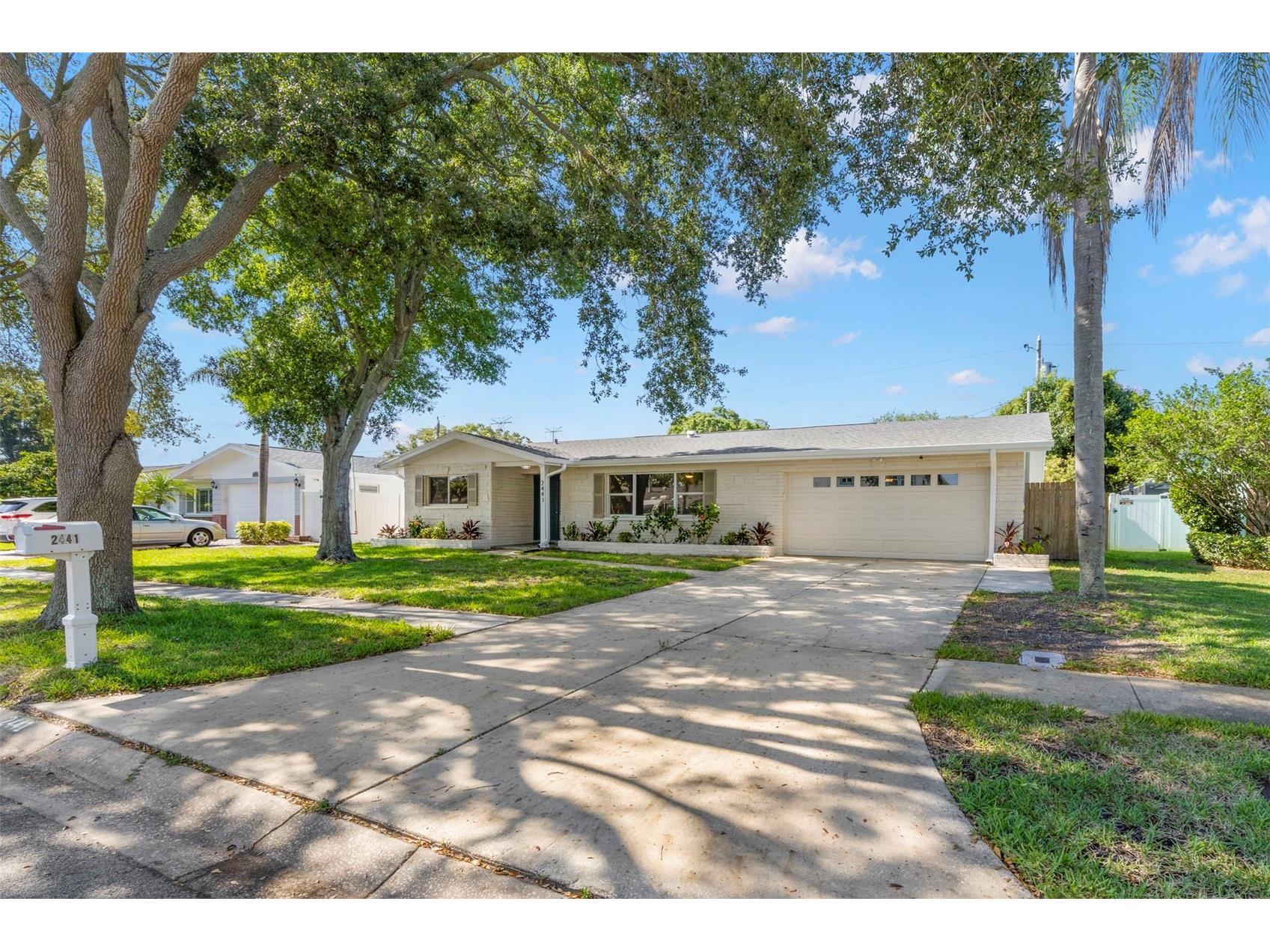 2441 Fairbanks Drive Clearwater FL 33764 TB8523155 image1