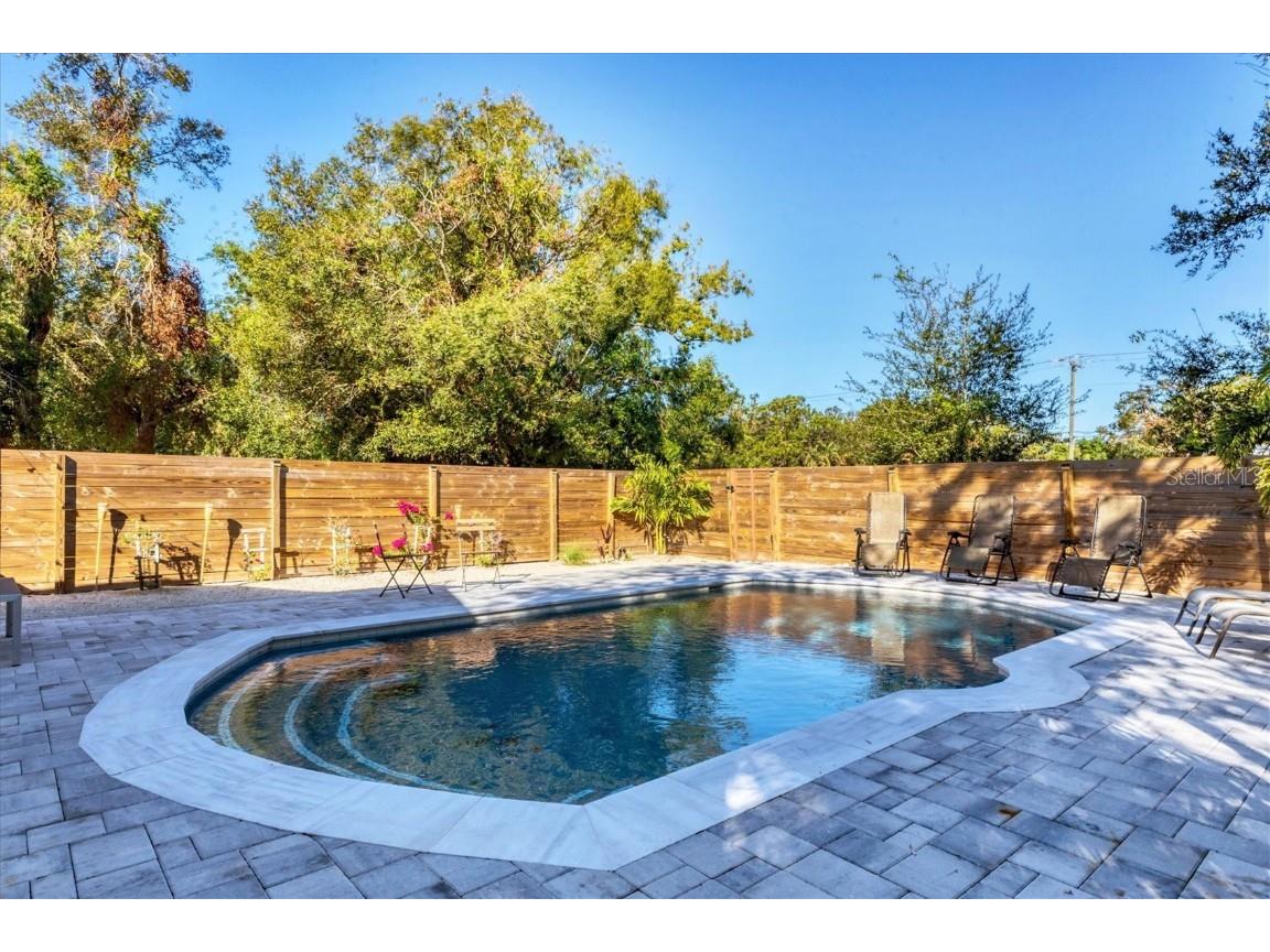 2441 Novus Street Sarasota FL 34237 A4561184 image35