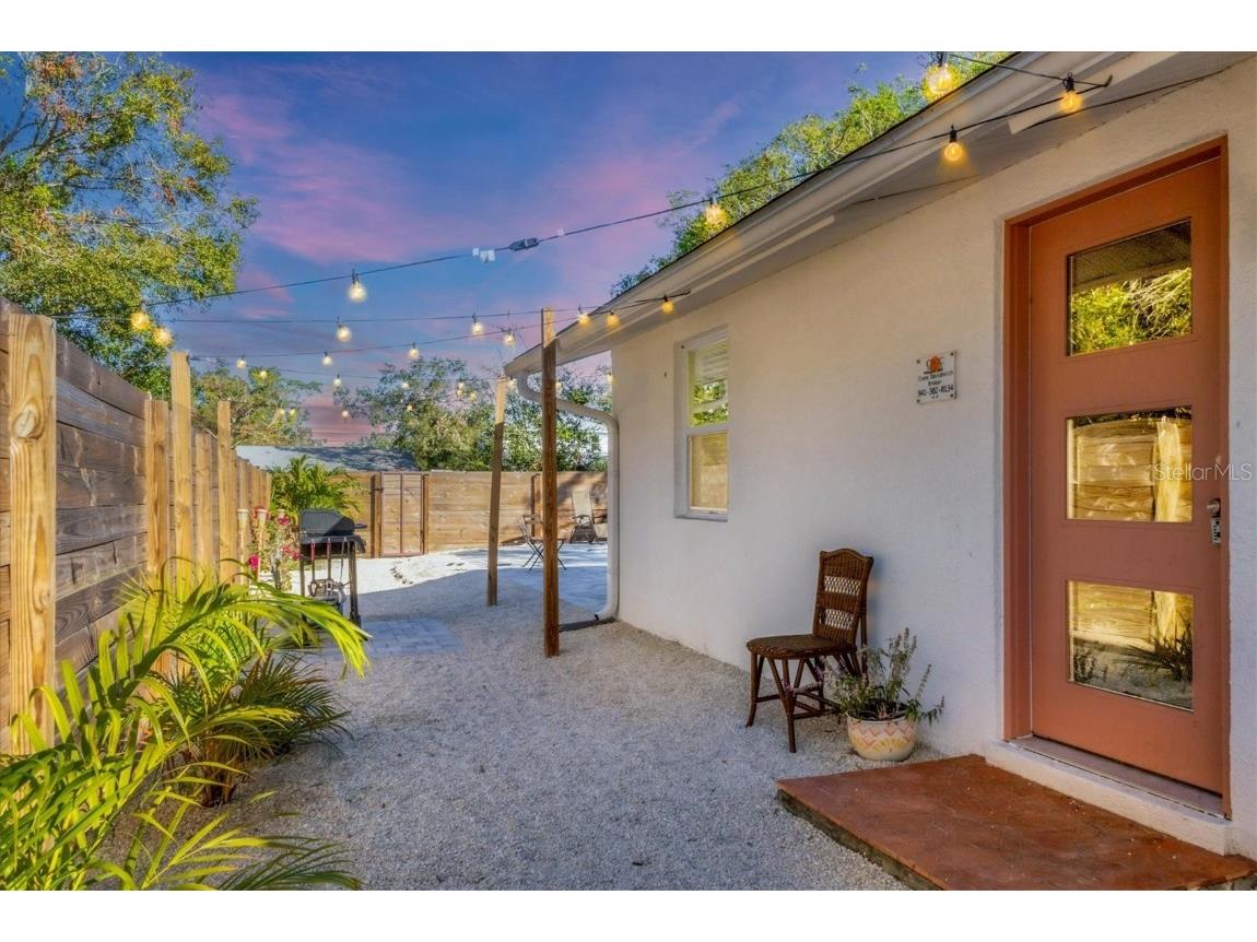 2441 Novus Street Sarasota FL 34237 A4561184 image37