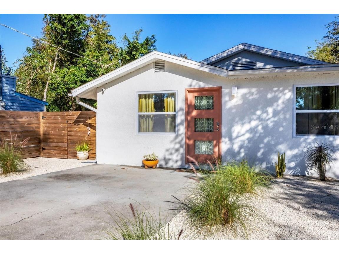 2441 Novus Street Sarasota FL 34237 A4561184 image5