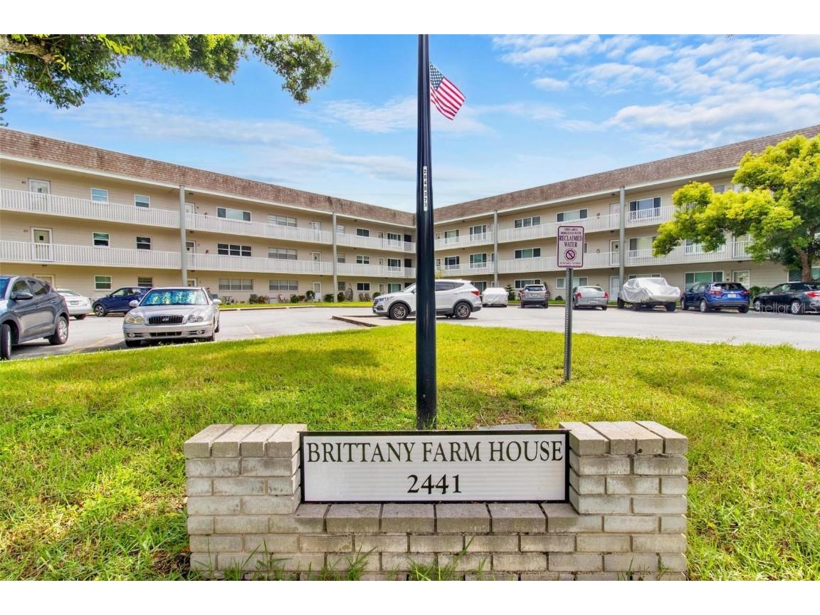 2441 Persian Drive #27 Clearwater FL 33763 TB8301811 image1