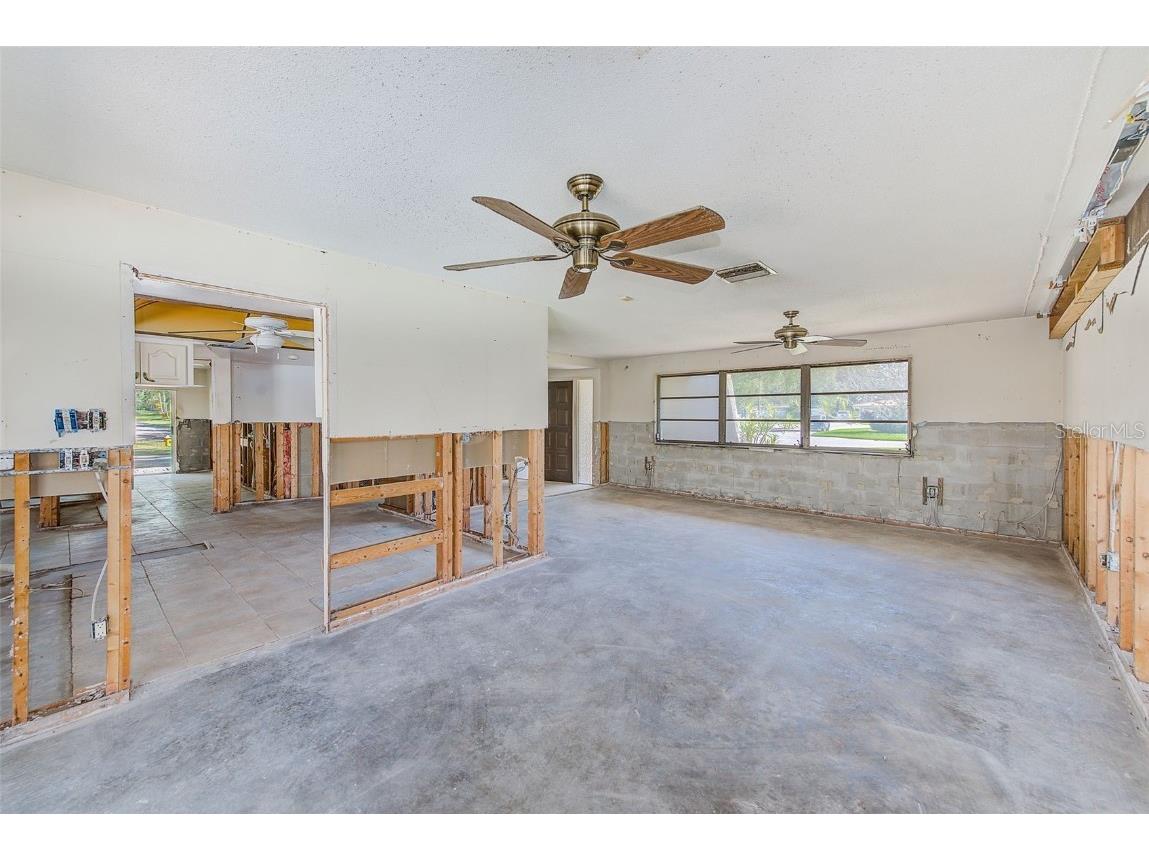 2441 Roberta Lane Clearwater FL 33764 - ALLEN'S CREEK TB8438950 image13