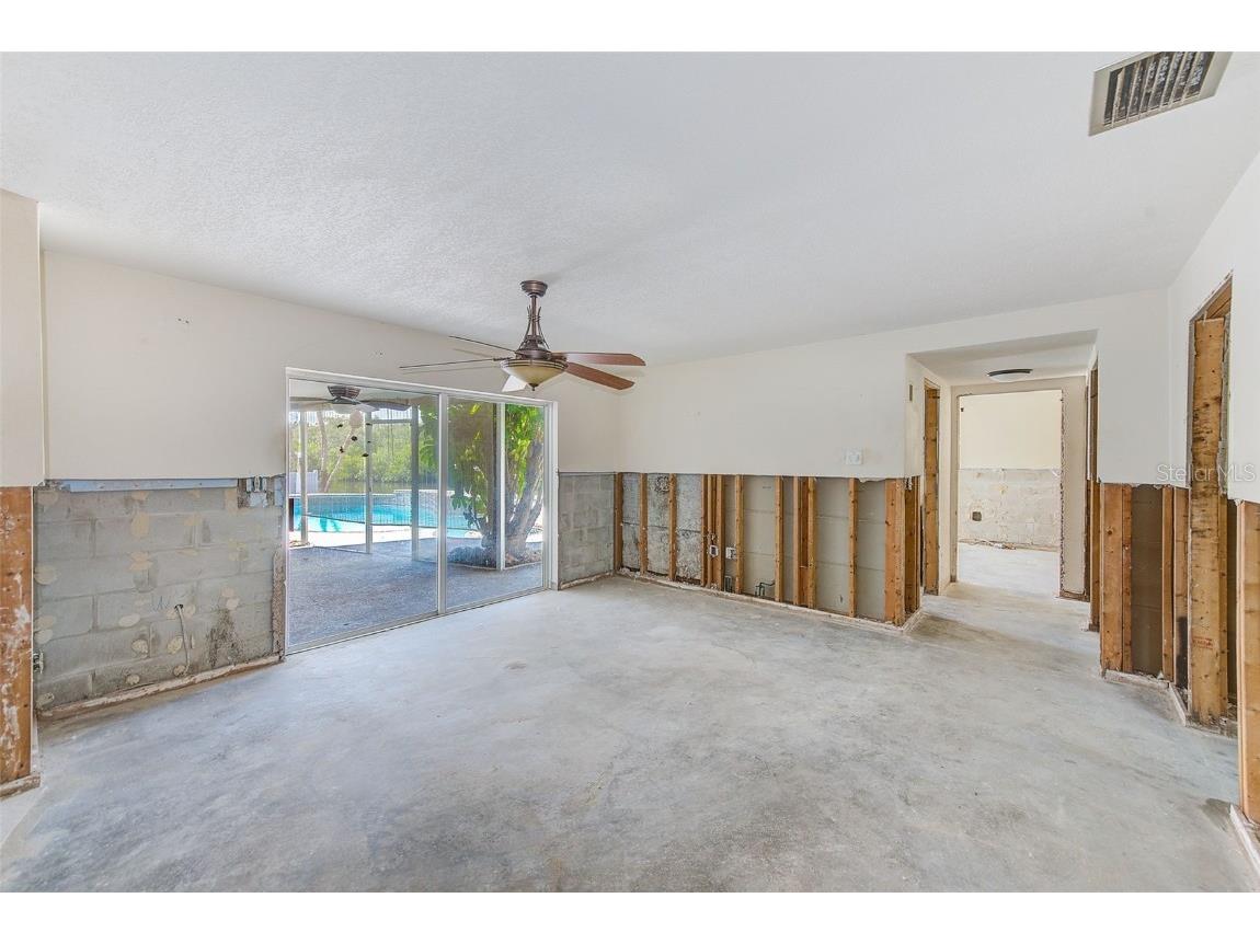 2441 Roberta Lane Clearwater FL 33764 - ALLEN'S CREEK TB8438950 image17