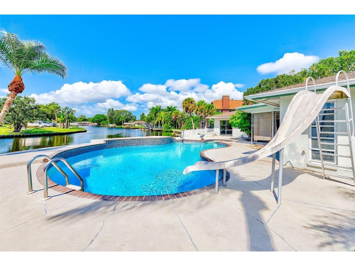 2441 Roberta Lane Clearwater FL 33764 - ALLEN'S CREEK TB8438950 image3