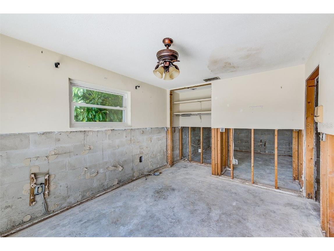 2441 Roberta Lane Clearwater FL 33764 - ALLEN'S CREEK TB8438950 image37