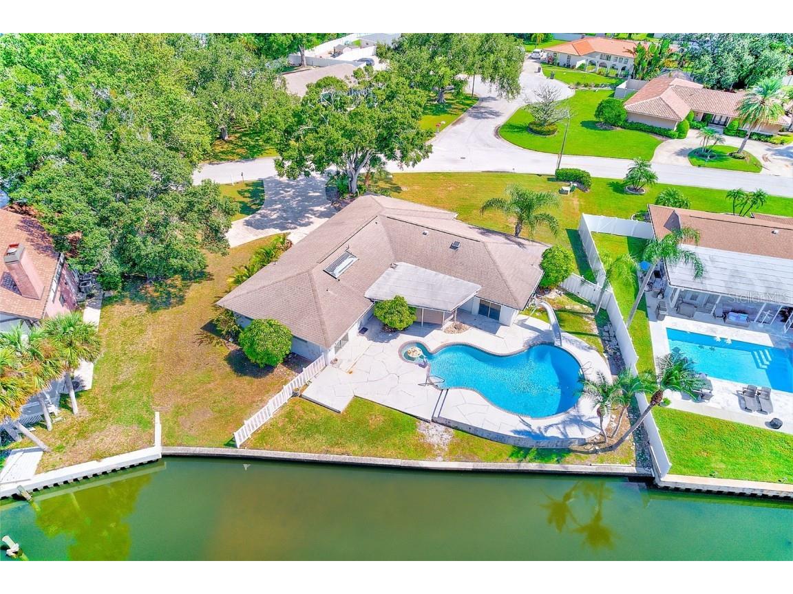 2441 Roberta Lane Clearwater FL 33764 - ALLEN'S CREEK TB8438950 image9