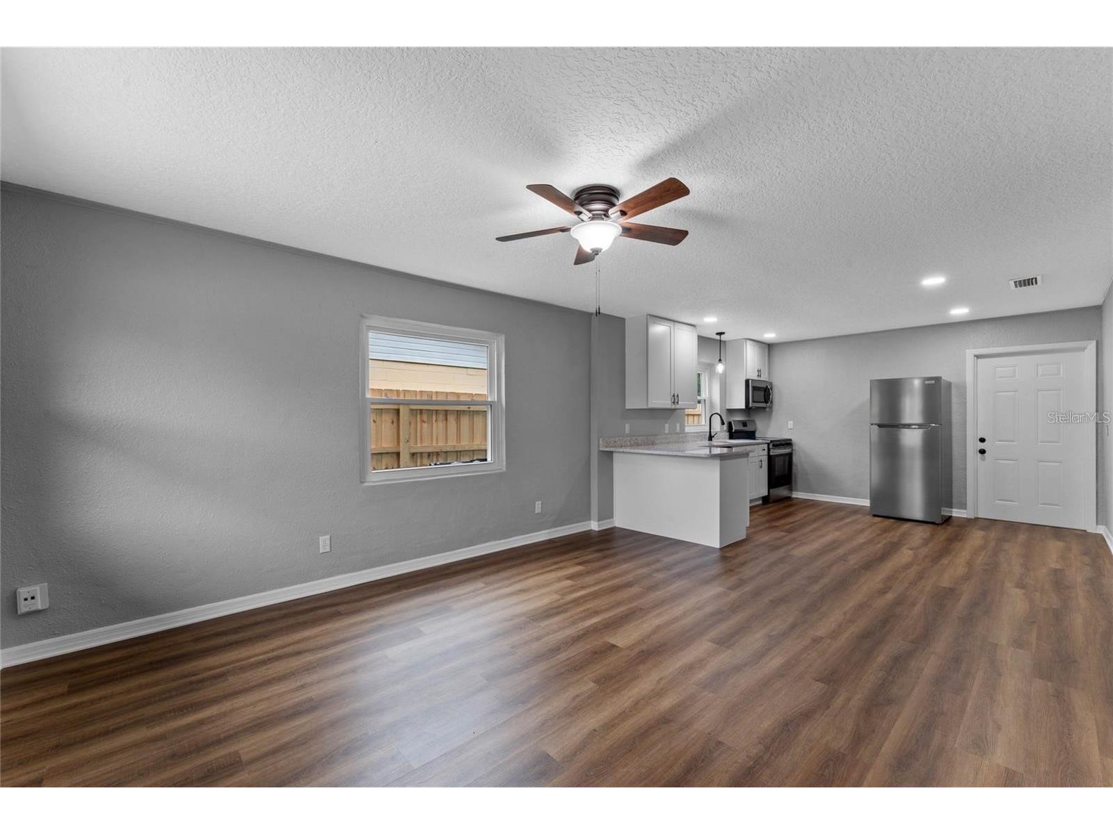 2441 S Mills Avenue Orlando FL 32806 O6398641 image2