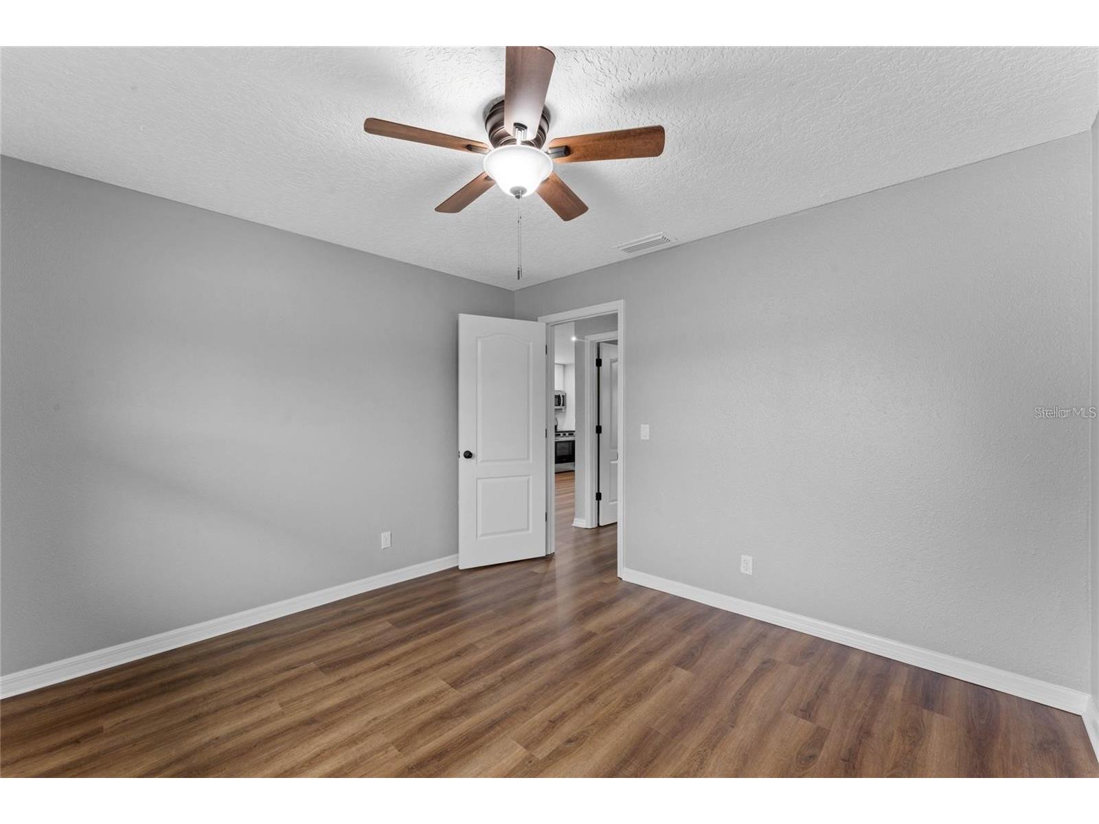 2441 S Mills Avenue Orlando FL 32806 O6398641 image9
