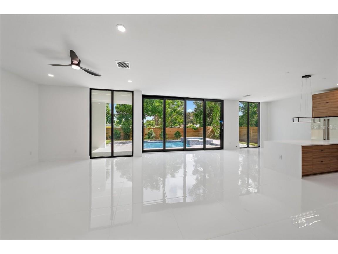 2441 Webber Street Sarasota FL 34239 A4662126 image4