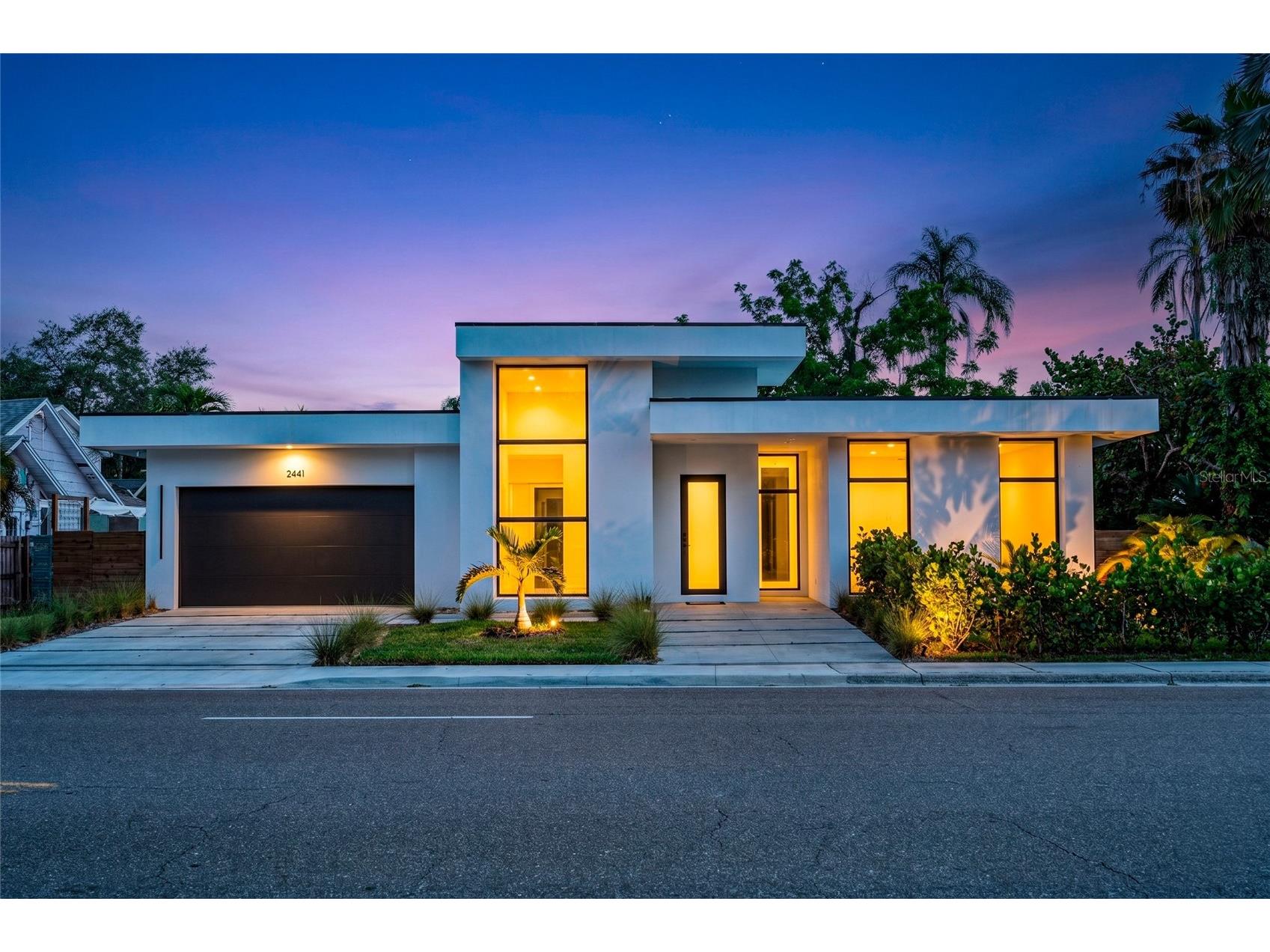 2441 Webber Street Sarasota FL 34239 S5145822 image1