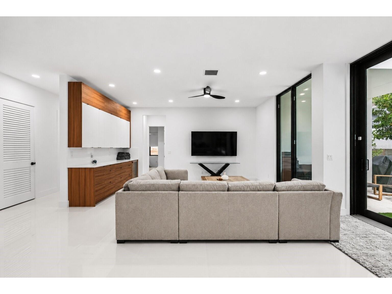 2441 Webber Street Sarasota FL 34239 S5145822 image10