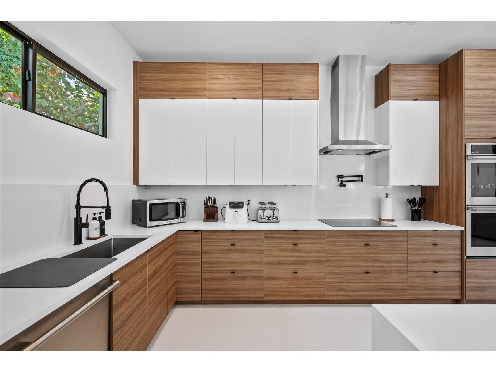 2441 Webber Street Sarasota FL 34239 S5145822 image18
