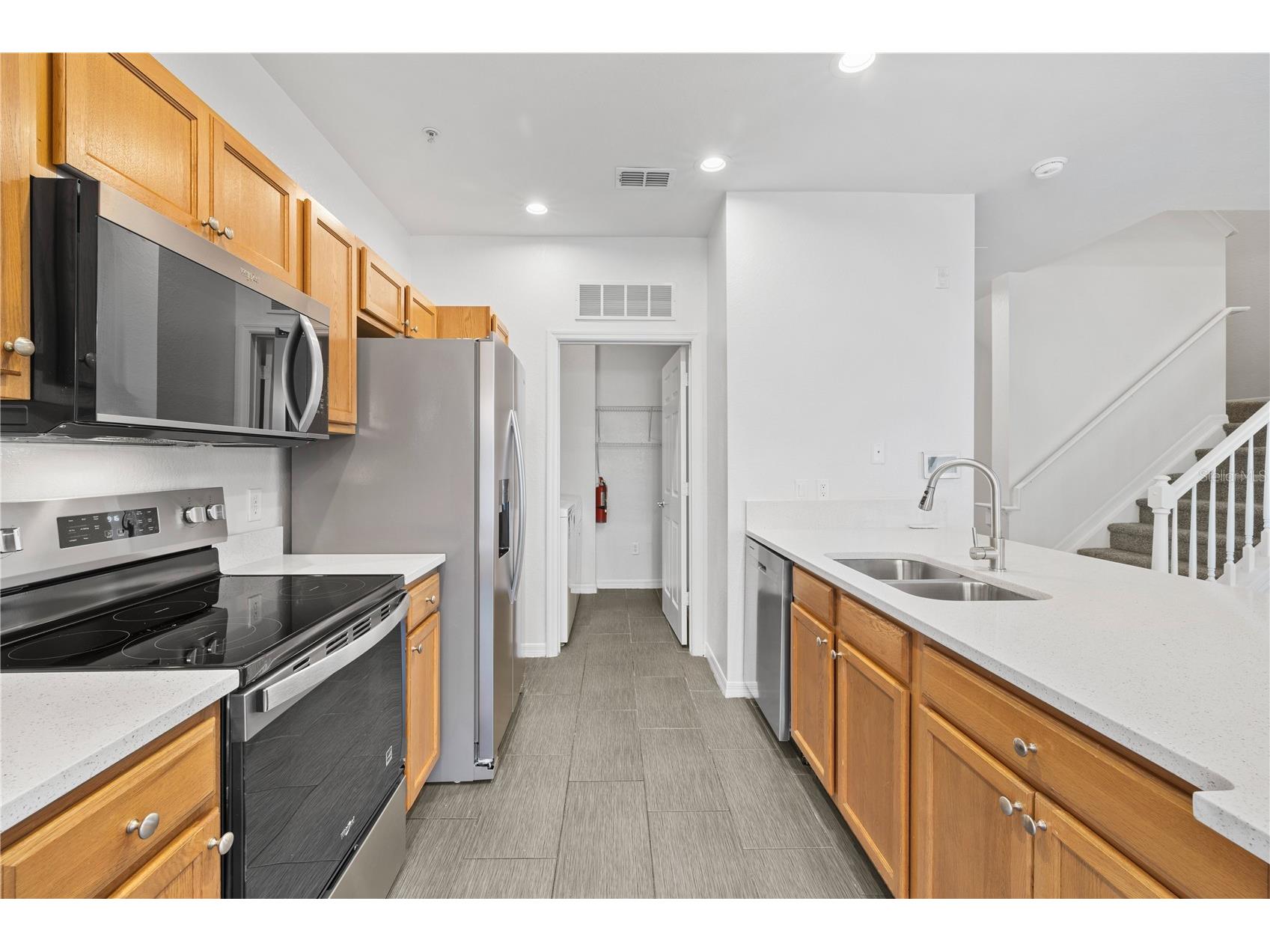 2442 Grand Central Parkway #2 Orlando FL 32839 O6406554 image12