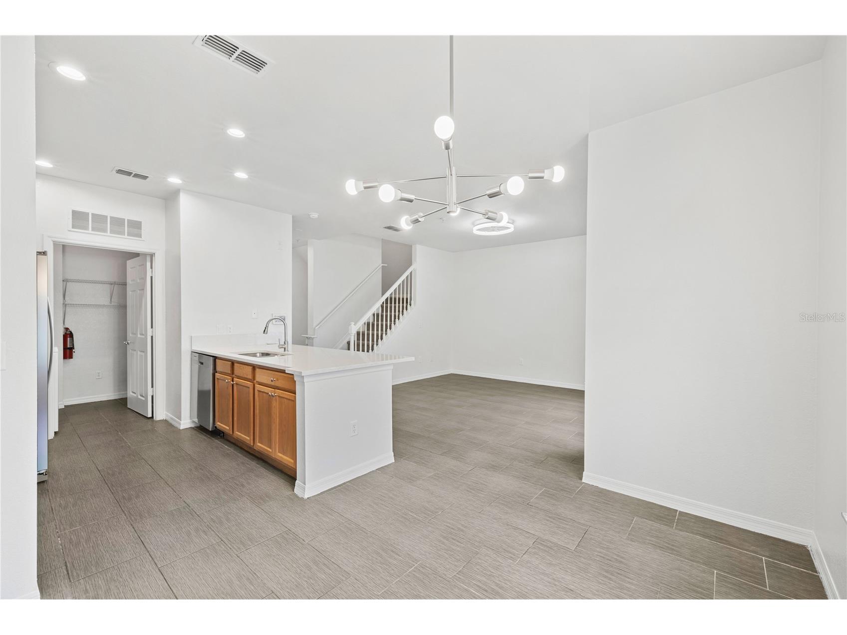 2442 Grand Central Parkway #2 Orlando FL 32839 O6406554 image27