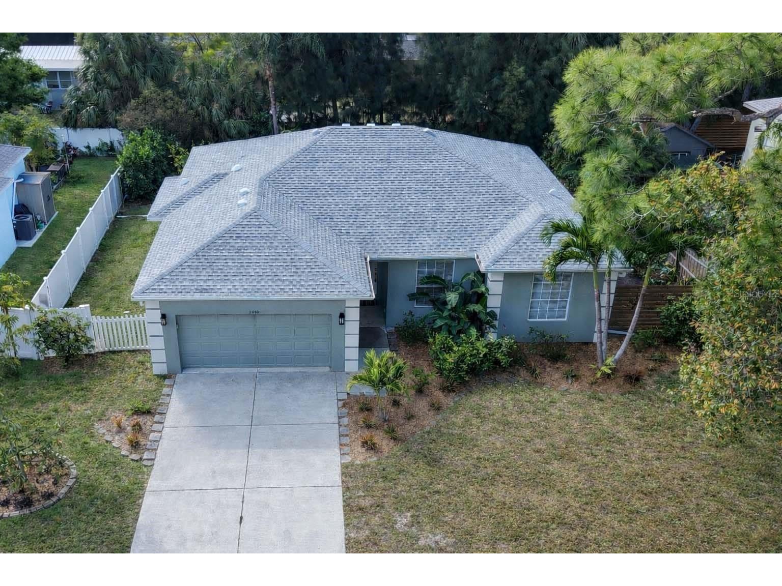 2442 Hively Street Sarasota FL 34231 A4679397 image1