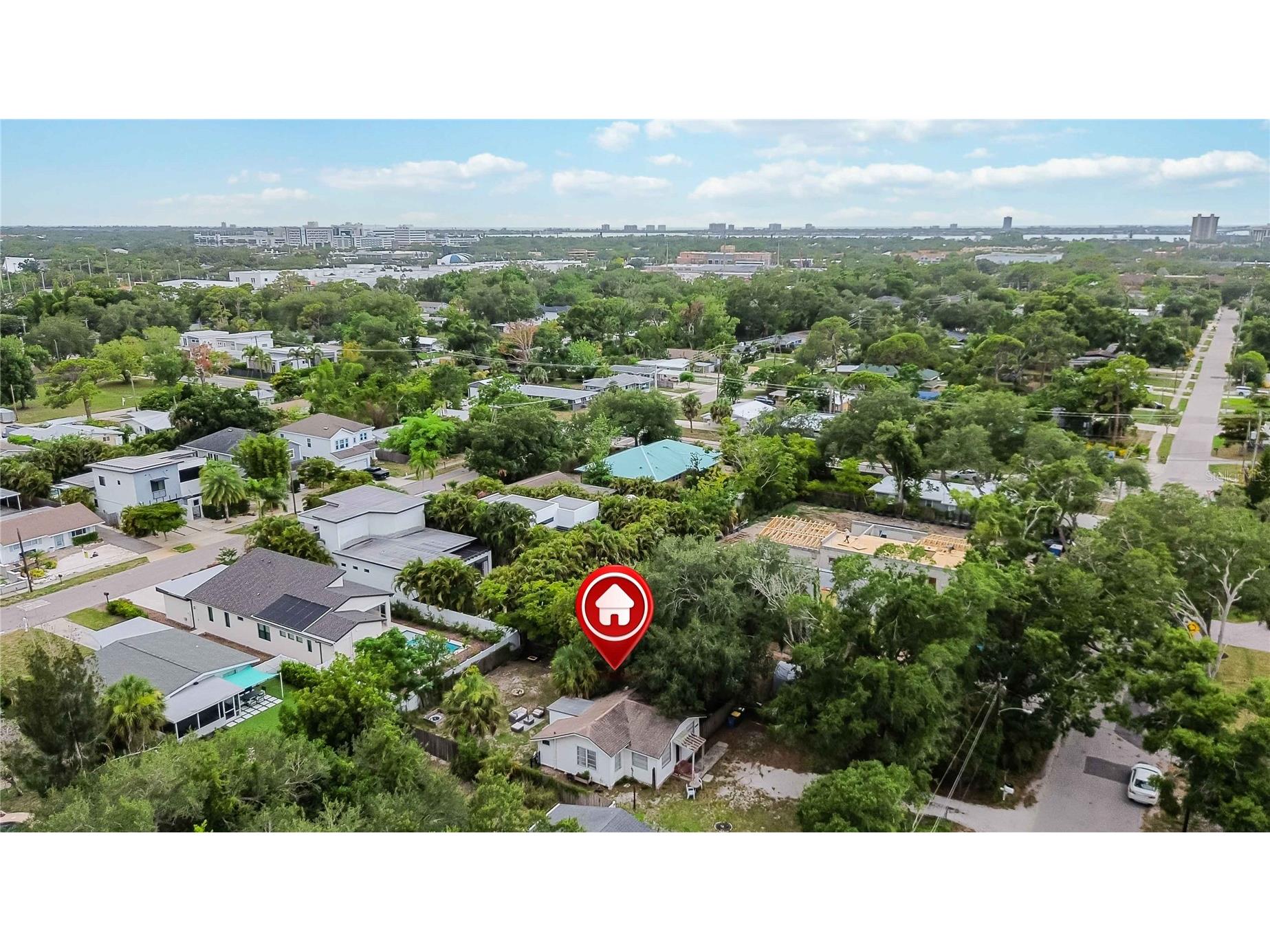 2442 Novus Street Sarasota FL 34237 A4700064 image1