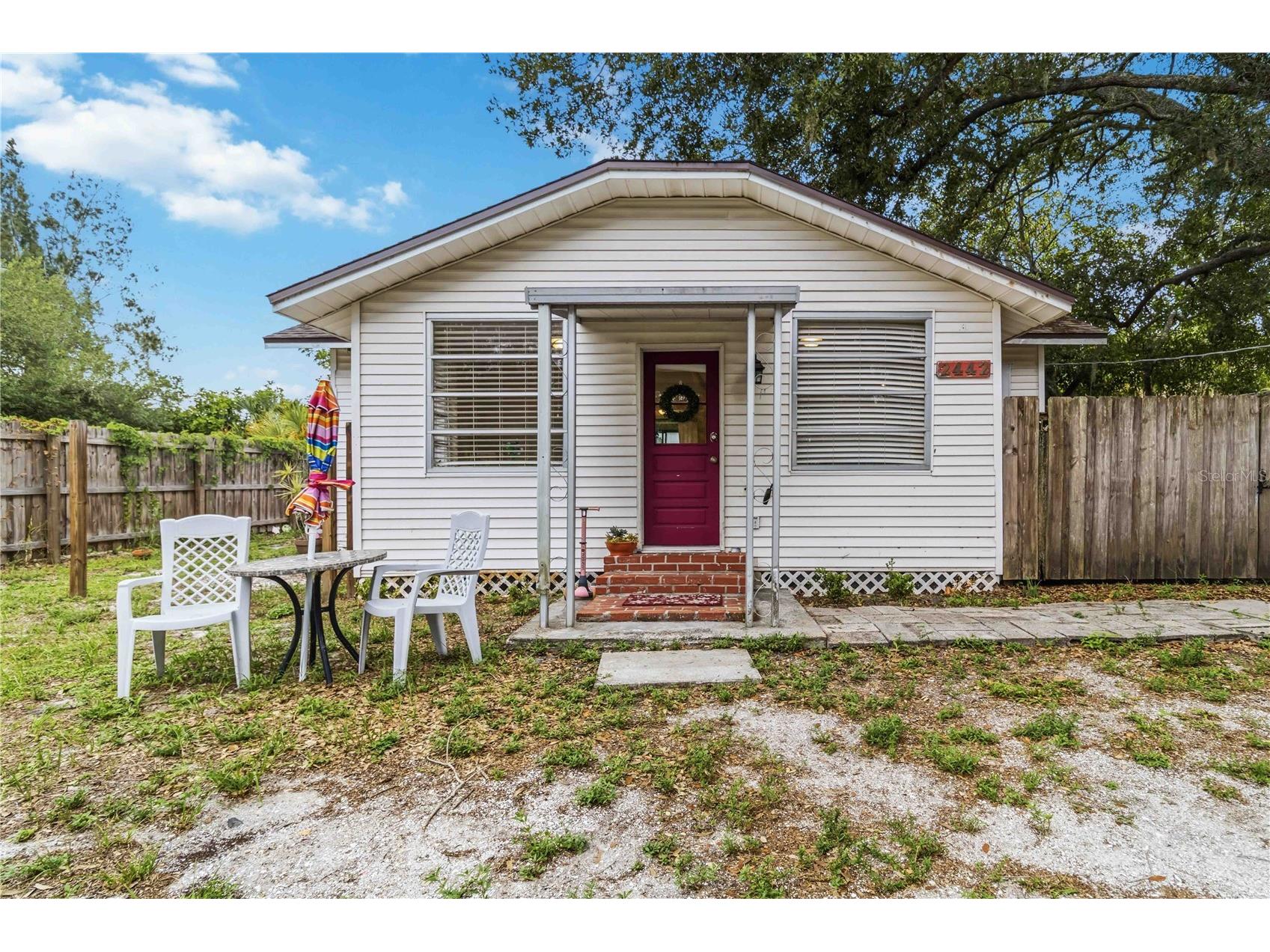 2442 Novus Street Sarasota FL 34237 A4700064 image2