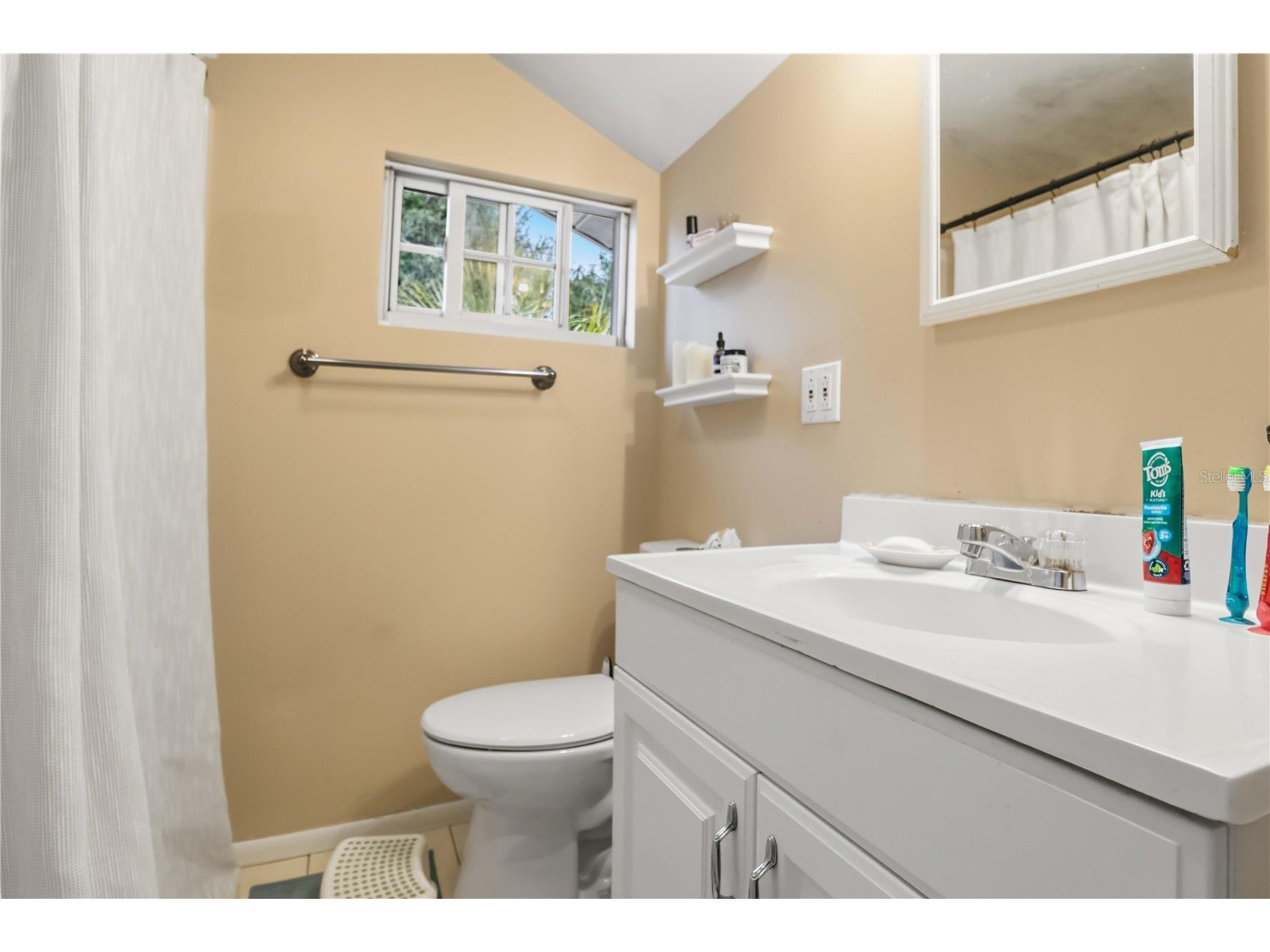 2442 Novus Street Sarasota FL 34237 A4700064 image22