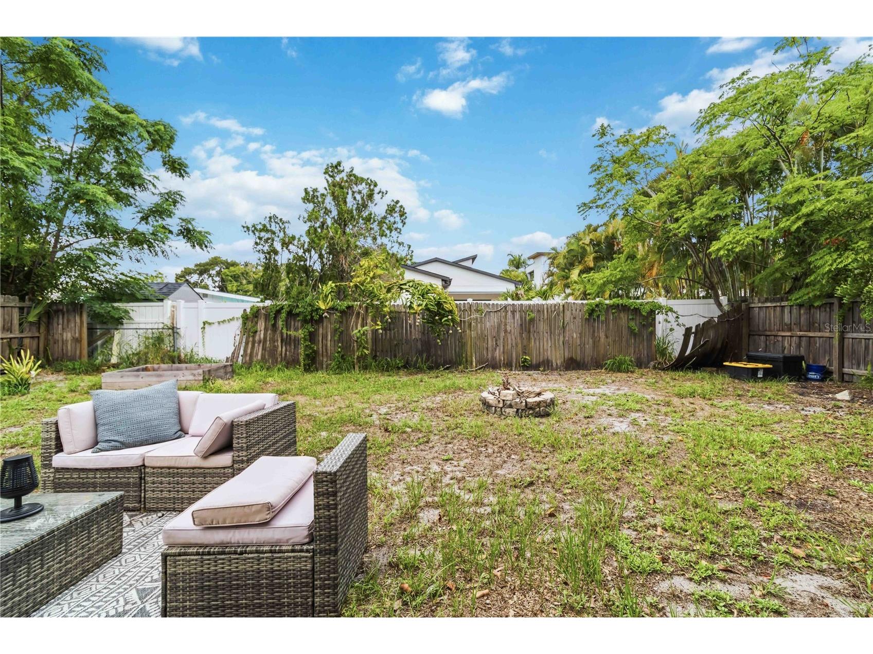 2442 Novus Street Sarasota FL 34237 A4700064 image25