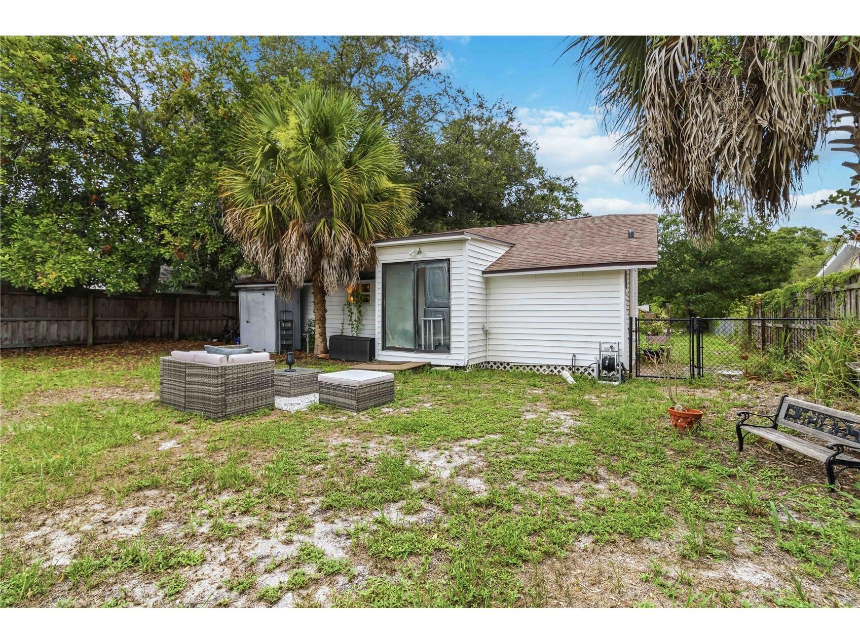 2442 Novus Street Sarasota FL 34237 A4700064 image29