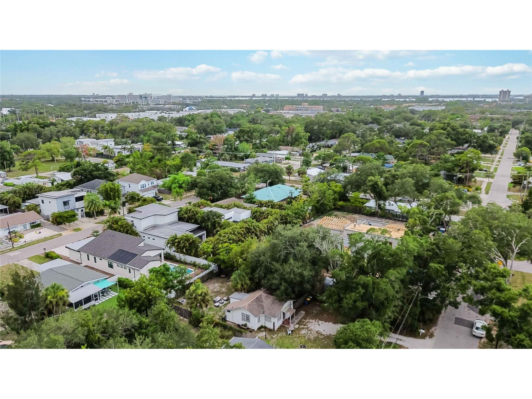 2442 Novus Street Sarasota FL 34237 A4700064 image38