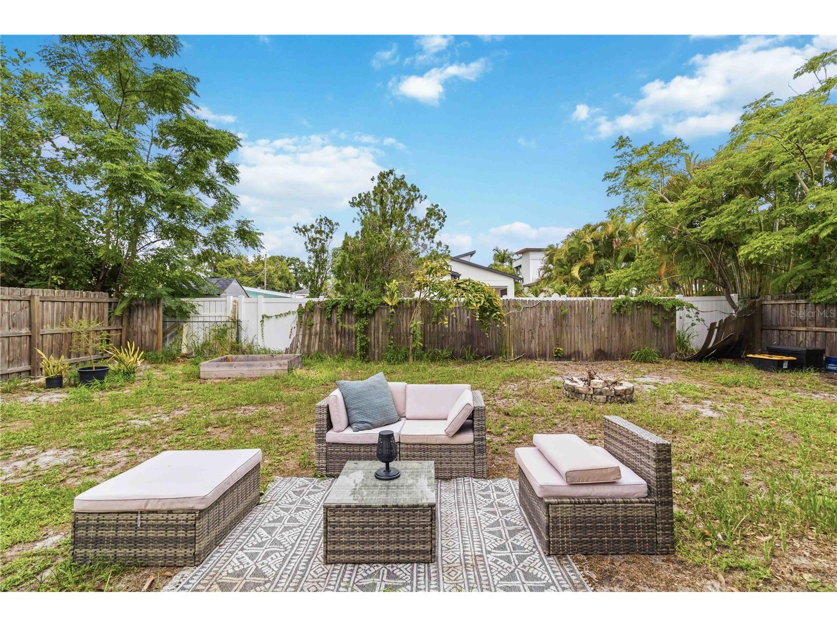 2442 Novus Street Sarasota FL 34237 A4700064 image4