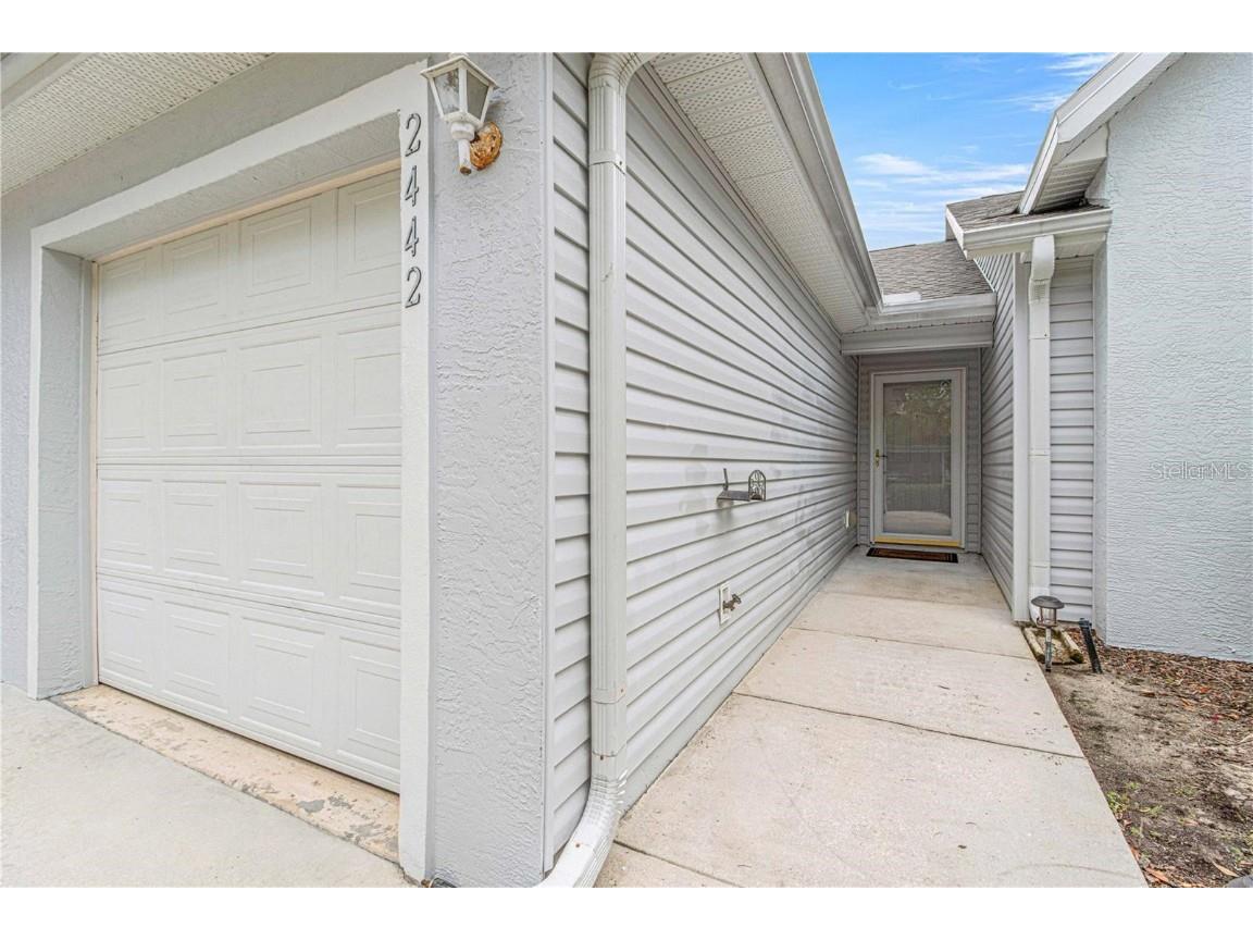 2442 SE 18th Circle Ocala FL 34471 OM711358 image3