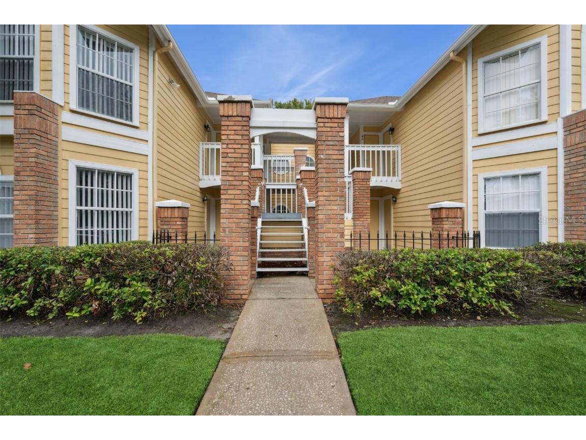 2442 Sweetwater Club Circle #41 Kissimmee FL 34746 O6350120 image2