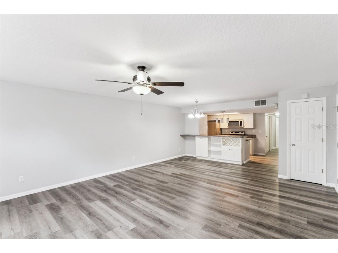 2442 Sweetwater Club Circle #41 Kissimmee FL 34746 O6350120 image21