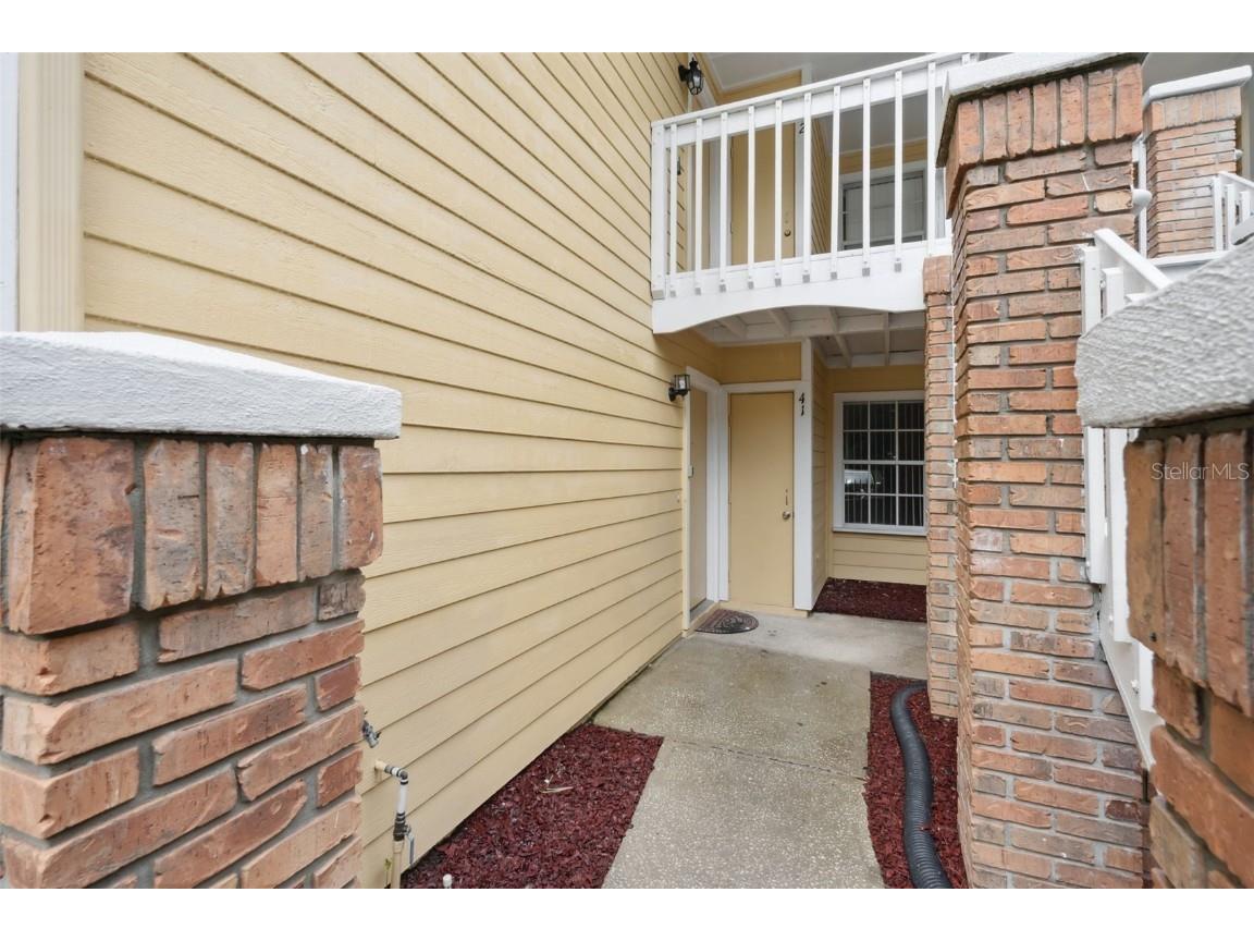 2442 Sweetwater Club Circle #41 Kissimmee FL 34746 O6350120 image4