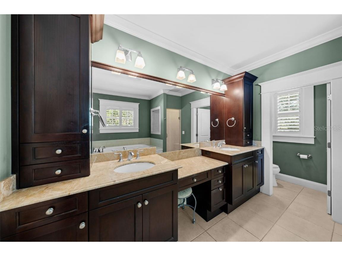 2442 W Prospect Road Tampa FL 33629 TB8413753 image22