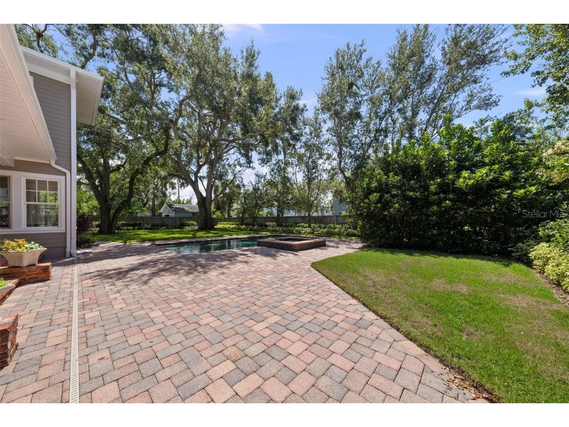 2442 W Prospect Road Tampa FL 33629 TB8413753 image43