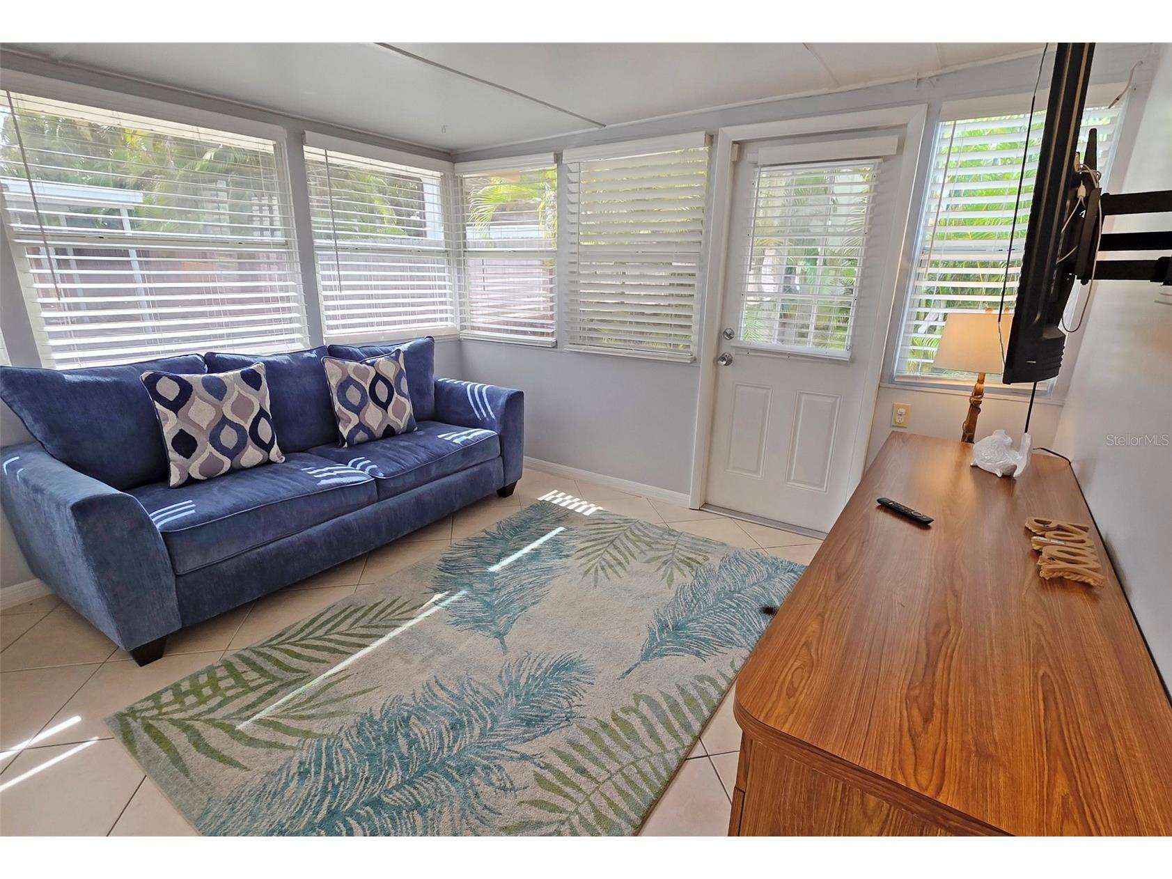 2442 Wood Street Sarasota FL 34237 A4678152 image23
