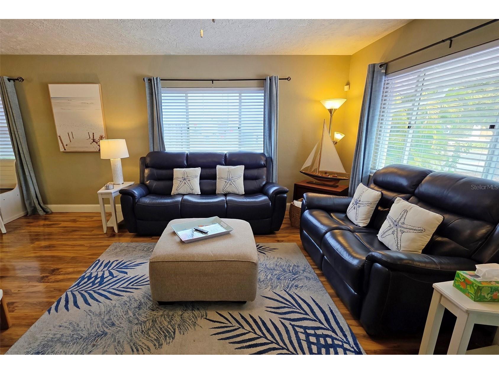 2442 Wood Street Sarasota FL 34237 A4678152 image6