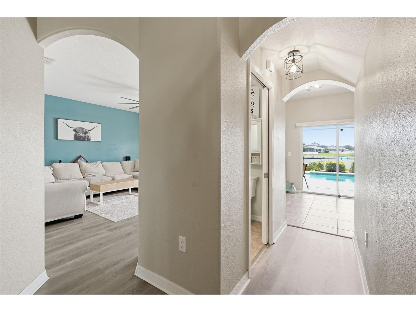 2443 Dovesong Trace Drive Ruskin FL 33570 TB8481978 image7