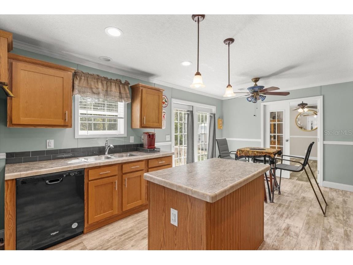 2443 S Pine Ridge Avenue Homosassa FL 34448 OM705067 image34