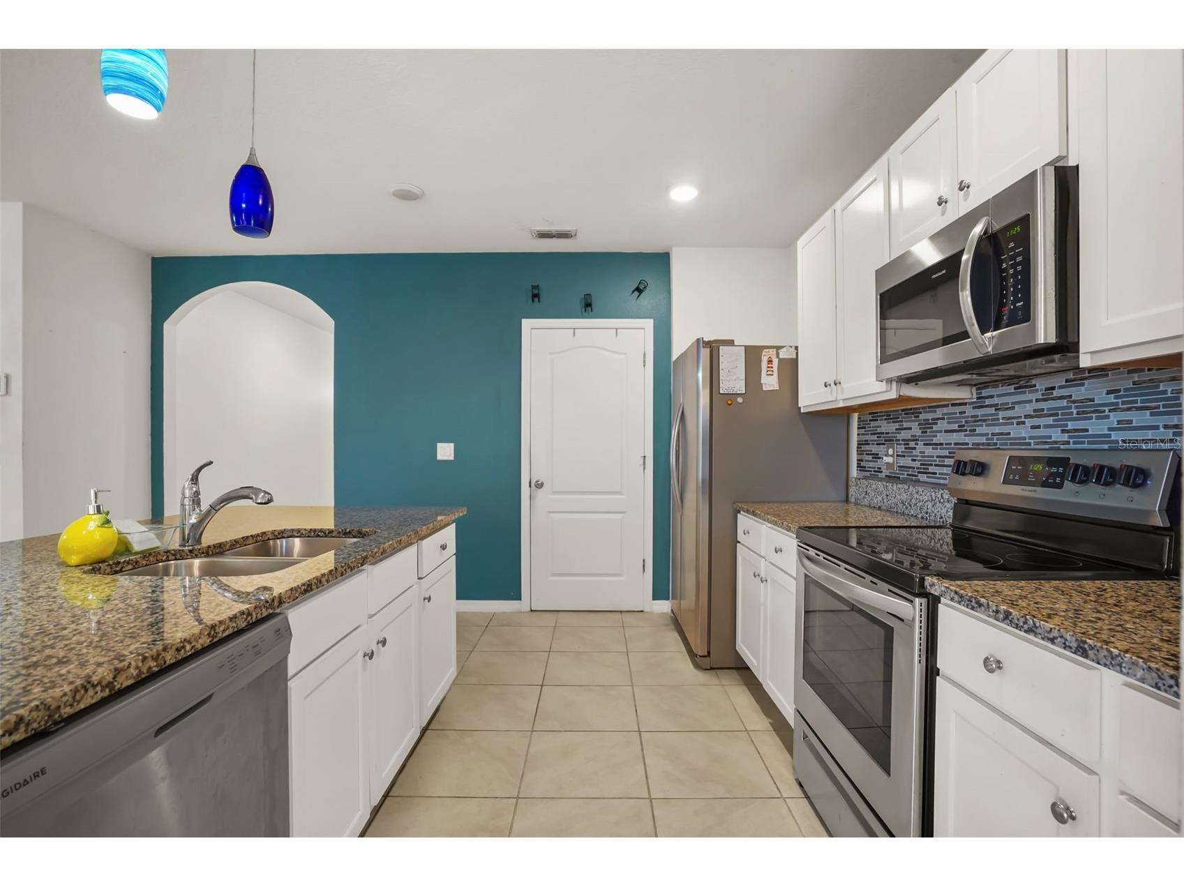 2443 White Lilly Drive Kissimmee FL 34747 S5152083 image9