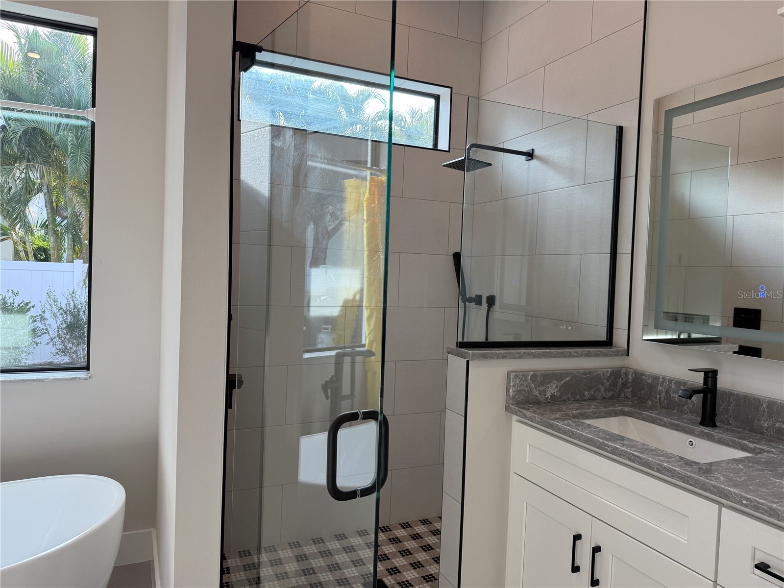 2443 Wood Street Sarasota FL 34237 A4693080 image15