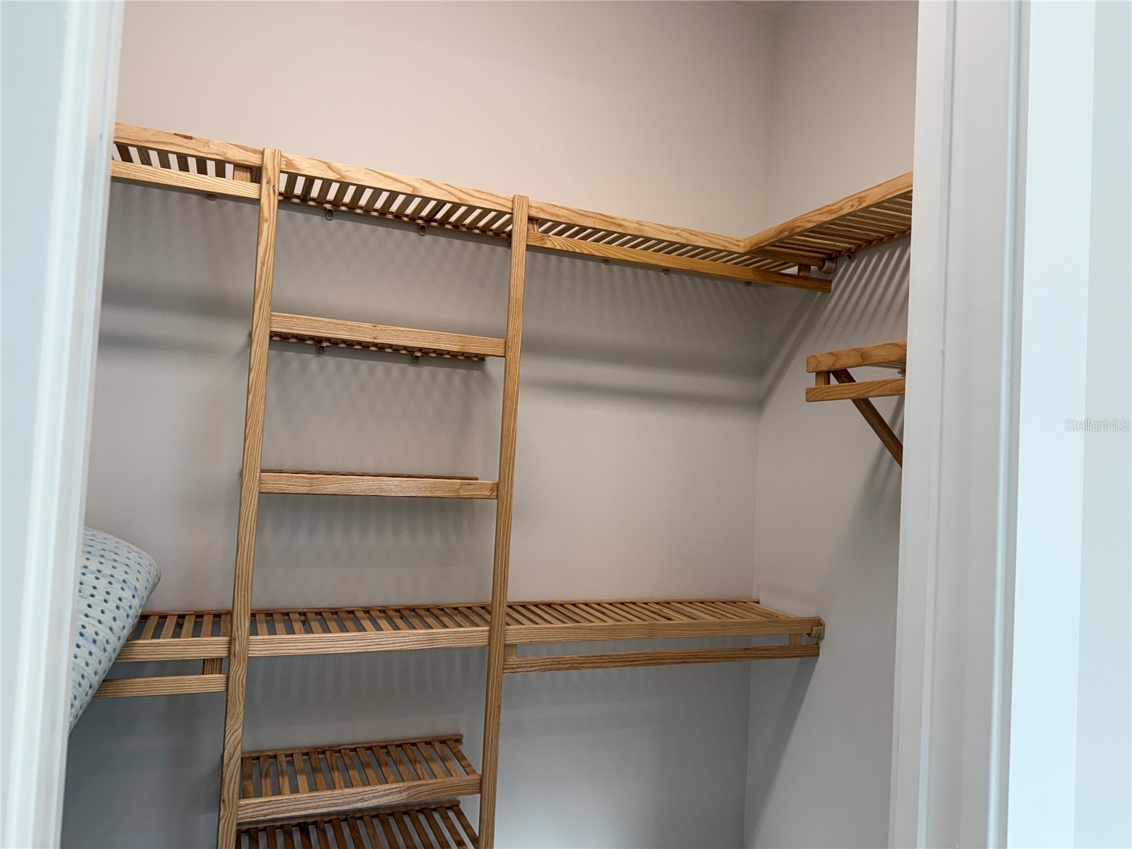 2443 Wood Street Sarasota FL 34237 A4693080 image17
