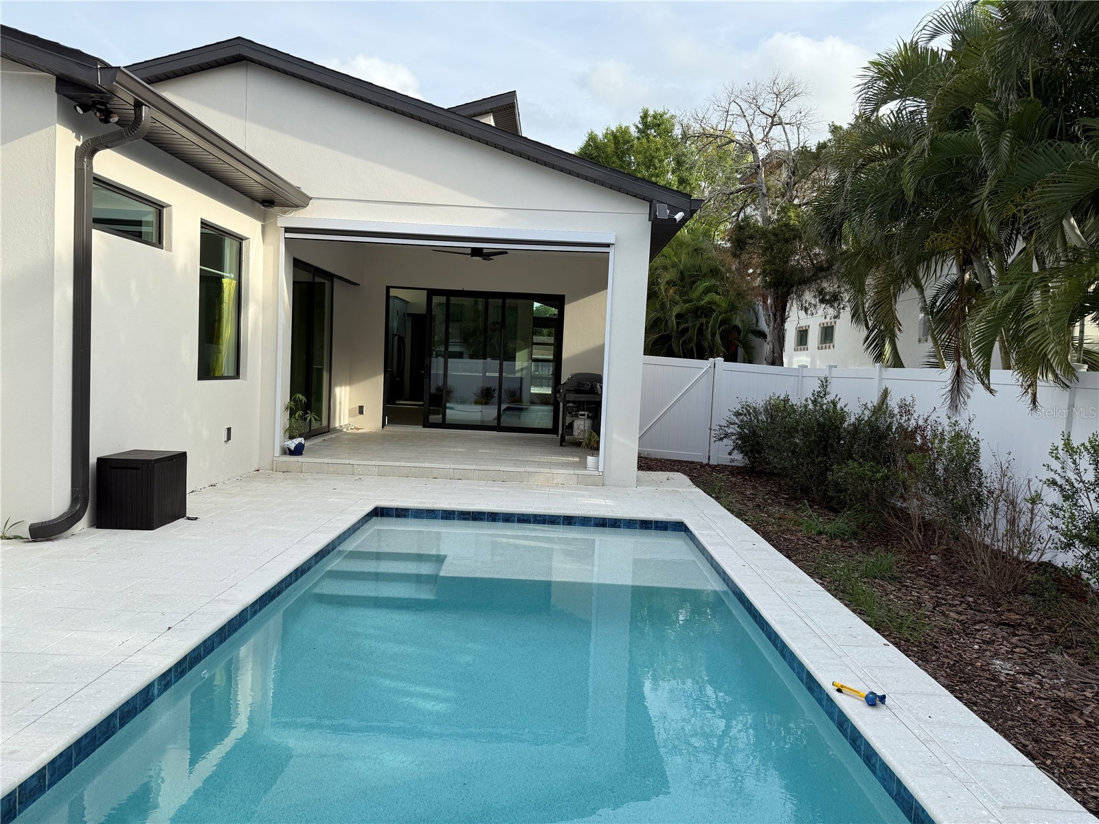 2443 Wood Street Sarasota FL 34237 A4693080 image18