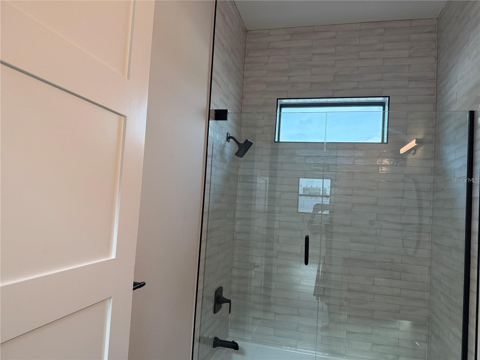 2443 Wood Street Sarasota FL 34237 A4693080 image4